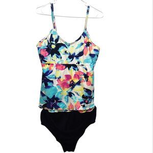 Croft & Barrow Watercolor Floral Tankini Top & Black Bottoms Size 12 Swim Beach
